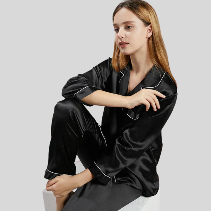Silk Pyjamas – Elegant Nightwear for Women