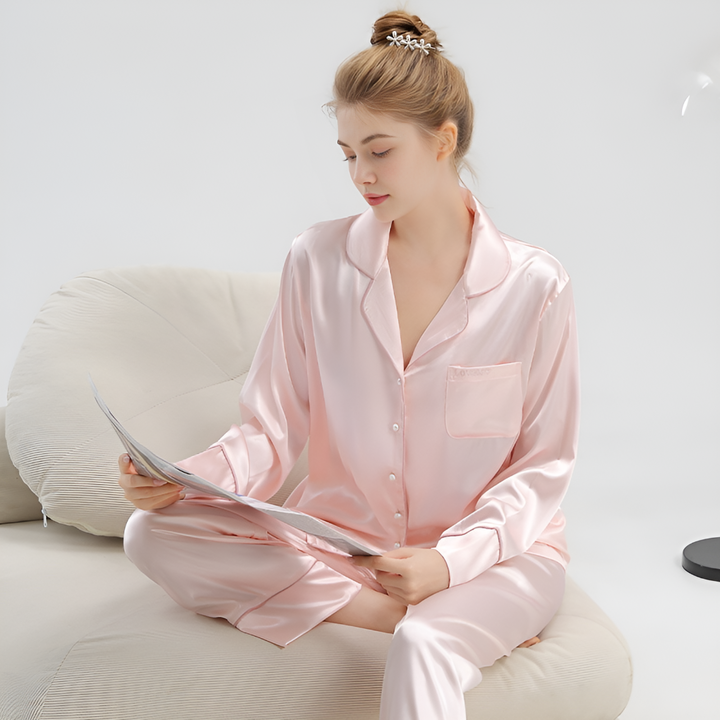 Silk Pyjamas – Elegant Nightwear for Women