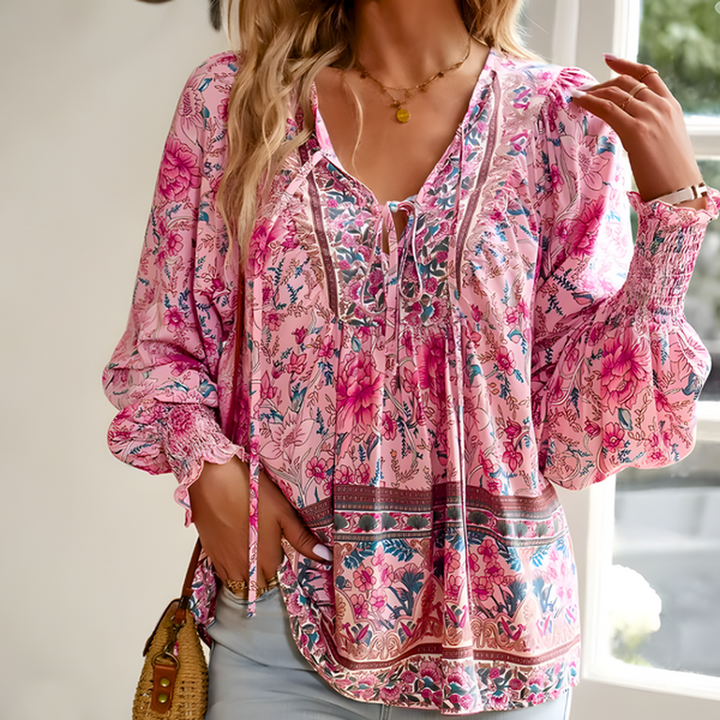 Women’s Floral Blouse – Modern Everyday Wear