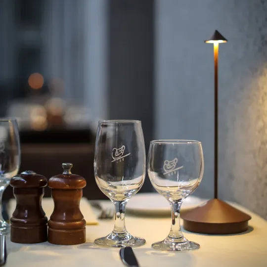 Modern Cordless LED Table Lamp – Stylish Lighting for Any Space