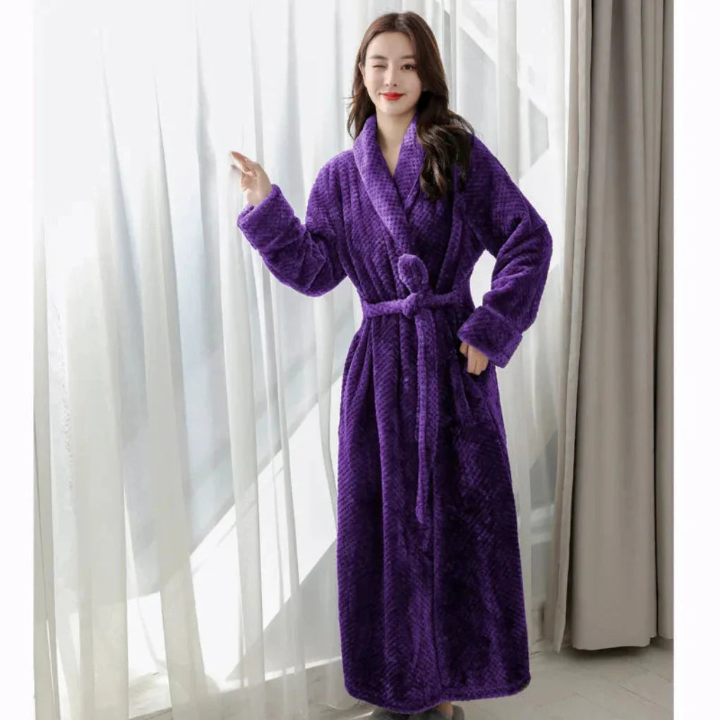 Women’s Plush Hooded Bathrobe