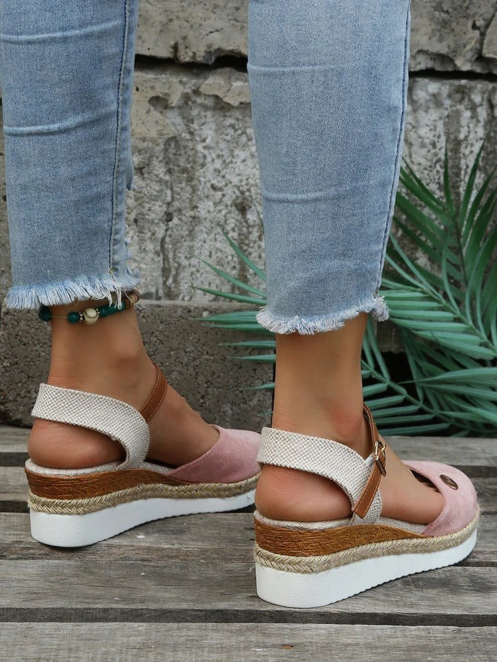 Orthopedic trendy sandals
