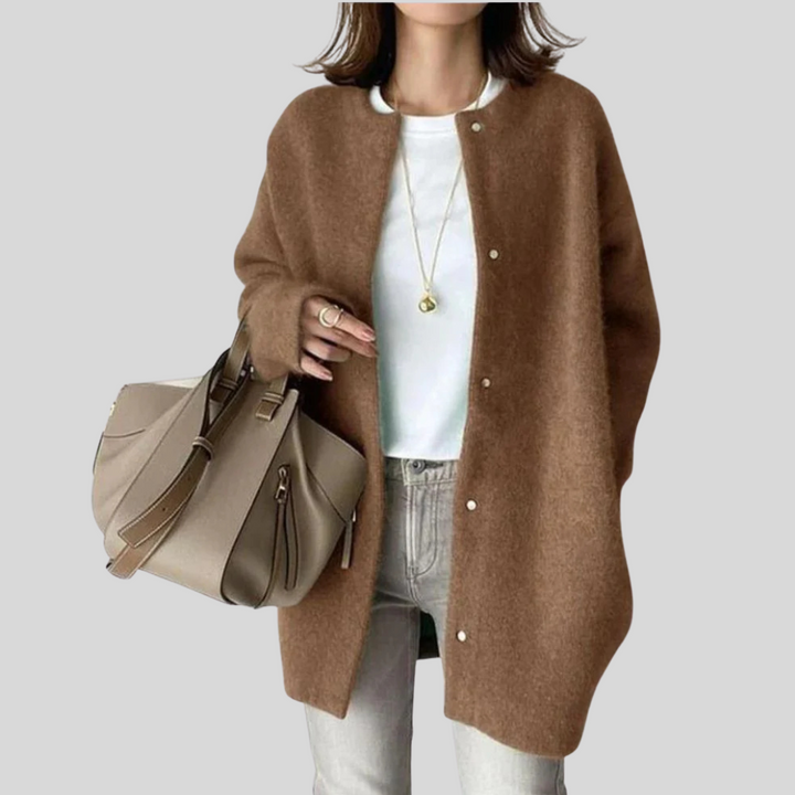 Elegant Cardigan – Refined Knit Layer