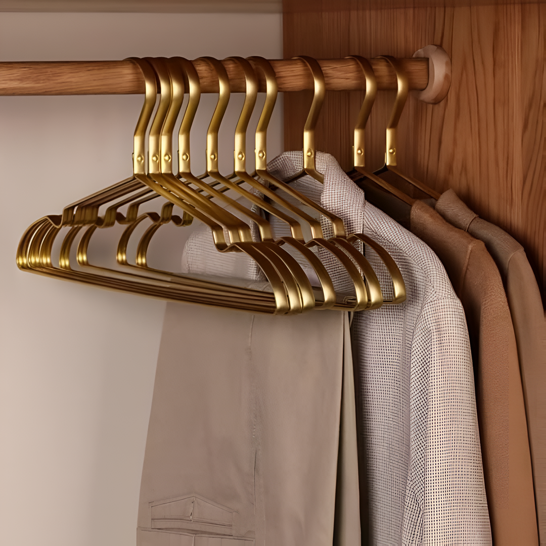 Luxury Anti-Slip Clothes Hangers – Elegant Organization for Your Wardrobe