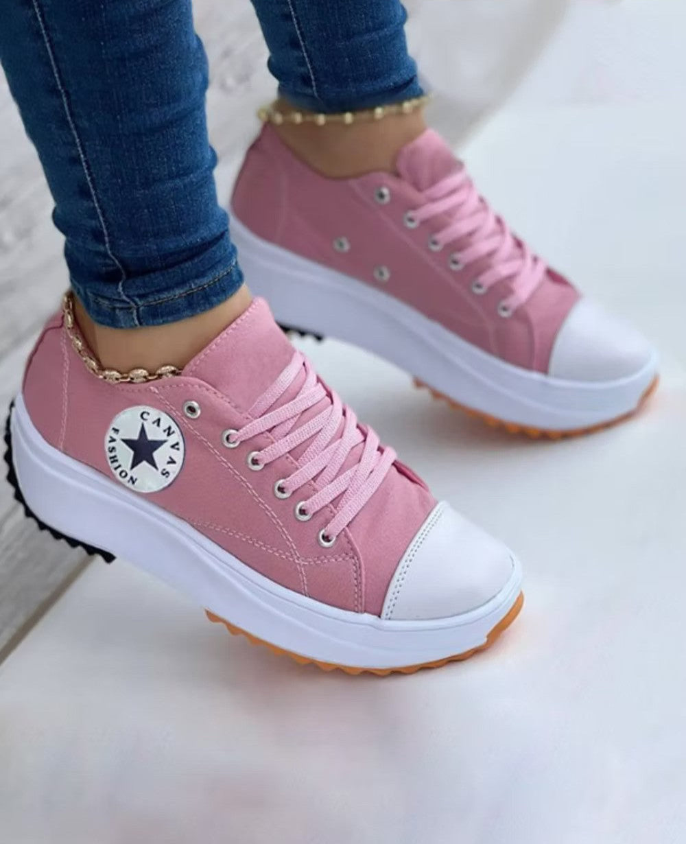 Trendy Sneakers – Style and Support Combined