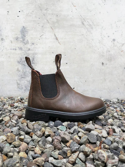 Hesira | Women’s Rugged Durability All-Weather Chelsea Boot for Winter