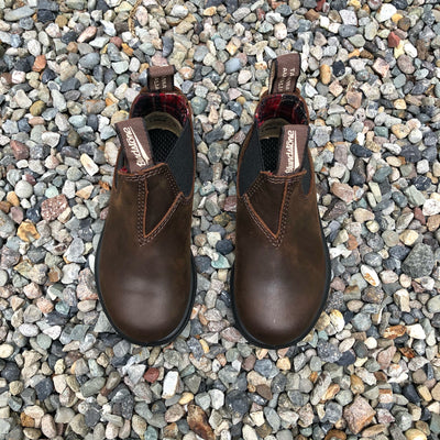 Hesira | Women’s Rugged Durability All-Weather Chelsea Boot for Winter