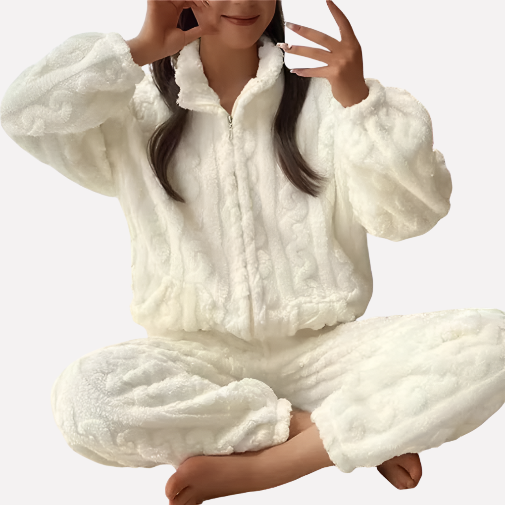 Women’s Fleece Pajama Set