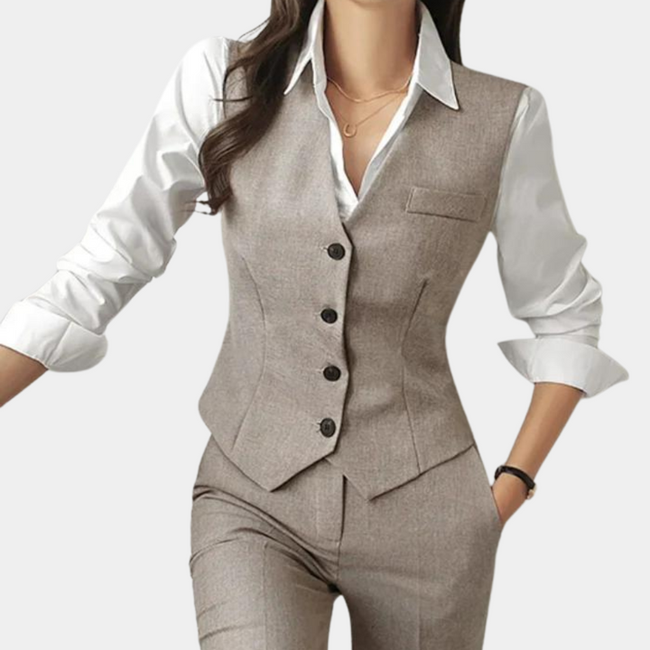 Nova Women’s Suit – Power & Elegance Combined