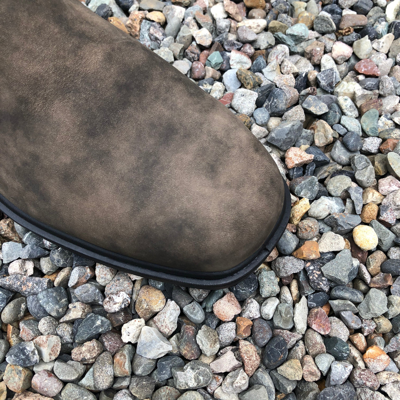 Mariaflor | Women’s Sleek Silhouette Modern Chelsea Boot for Winter