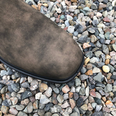 Mariaflor | Women’s Sleek Silhouette Modern Chelsea Boot for Winter