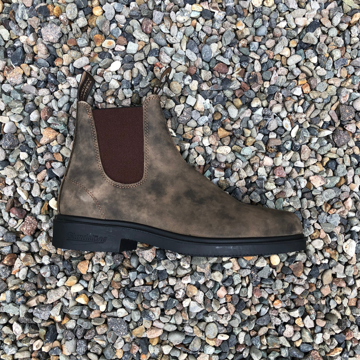 Mariaflor | Women’s Sleek Silhouette Modern Chelsea Boot for Winter