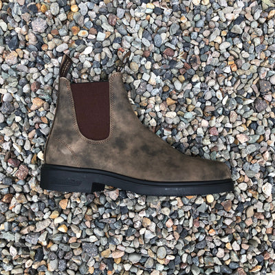 Mariaflor | Women’s Sleek Silhouette Modern Chelsea Boot for Winter