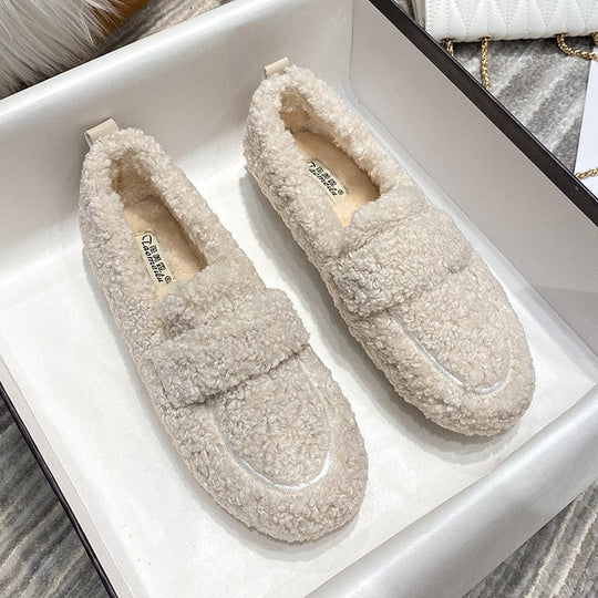 Plush Slippers for Women – Cozy Comfort for Every Step