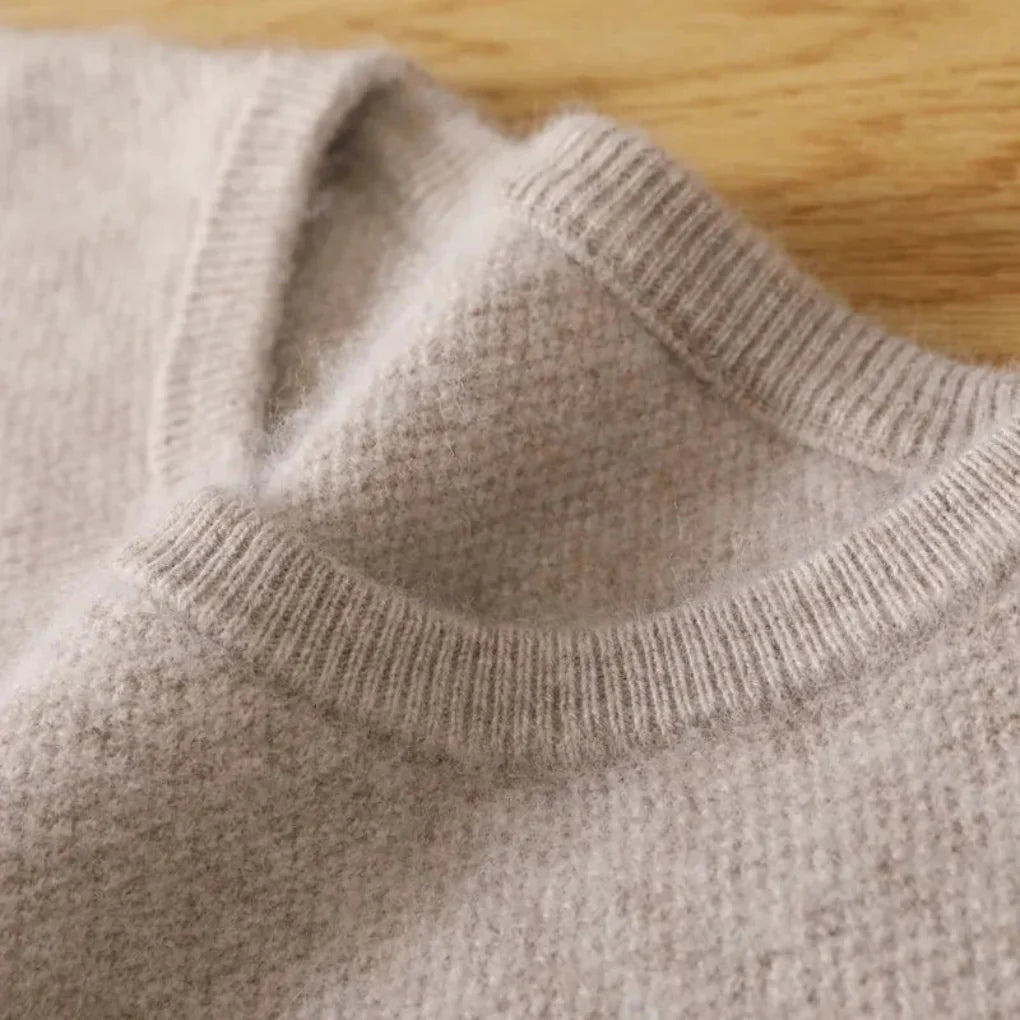 Men’s Sweater – Elegant Scandinavian Style