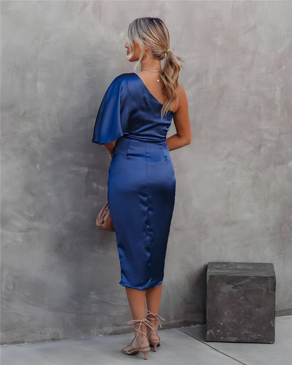 Midi Dress – Elegant and Refined