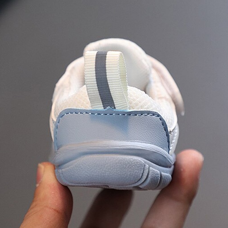 Barefoot Baby Shoes – Comfort and Freedom for Your Little One's First Steps