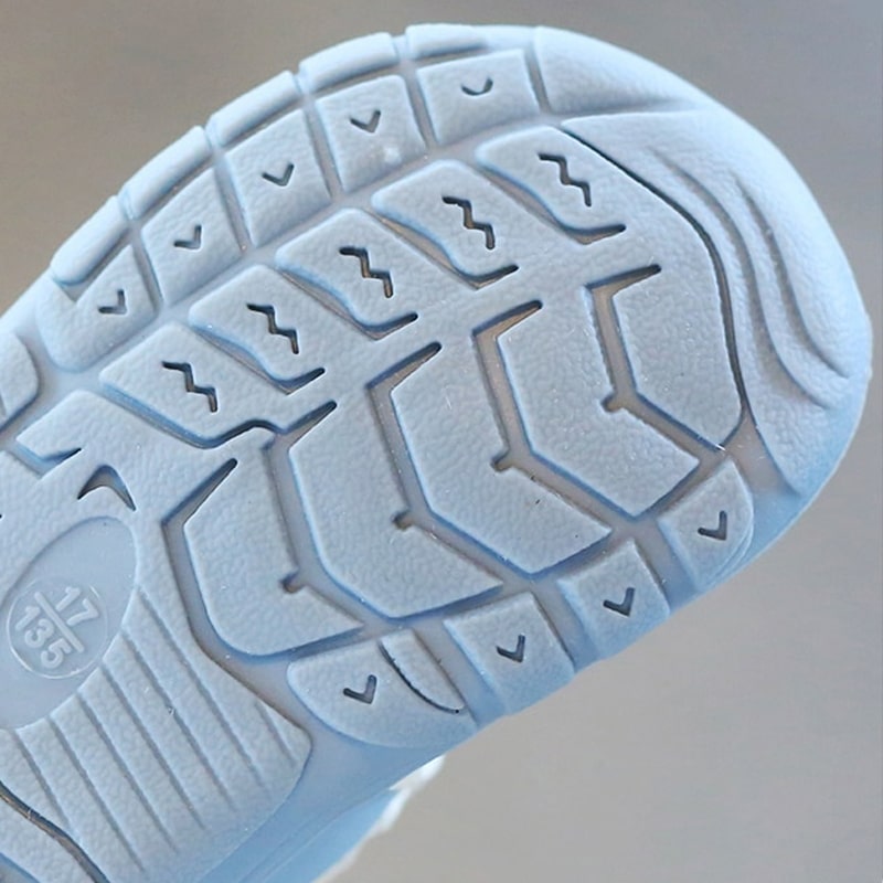 FlexiToes Baby Barefoot Sneakers – Protect and Support Little Feet on Their Adventures