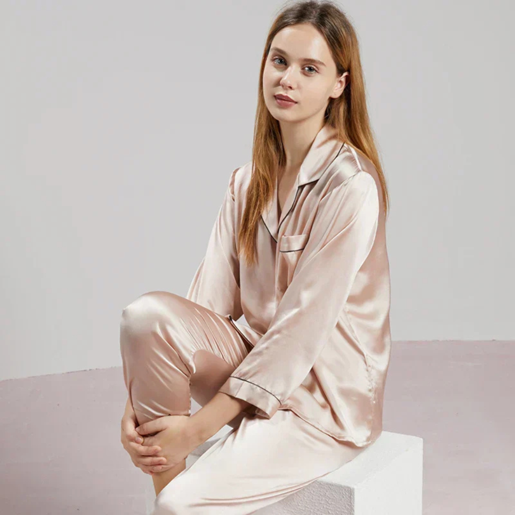 Silk Pyjamas – Elegant Nightwear for Women