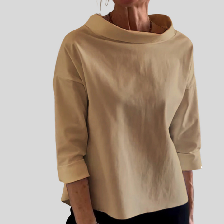 Women’s Modern Top – Sleek Style with Everyday Versatility