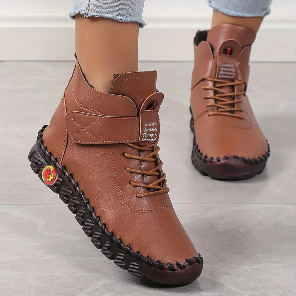 Women’s Hiking Boots