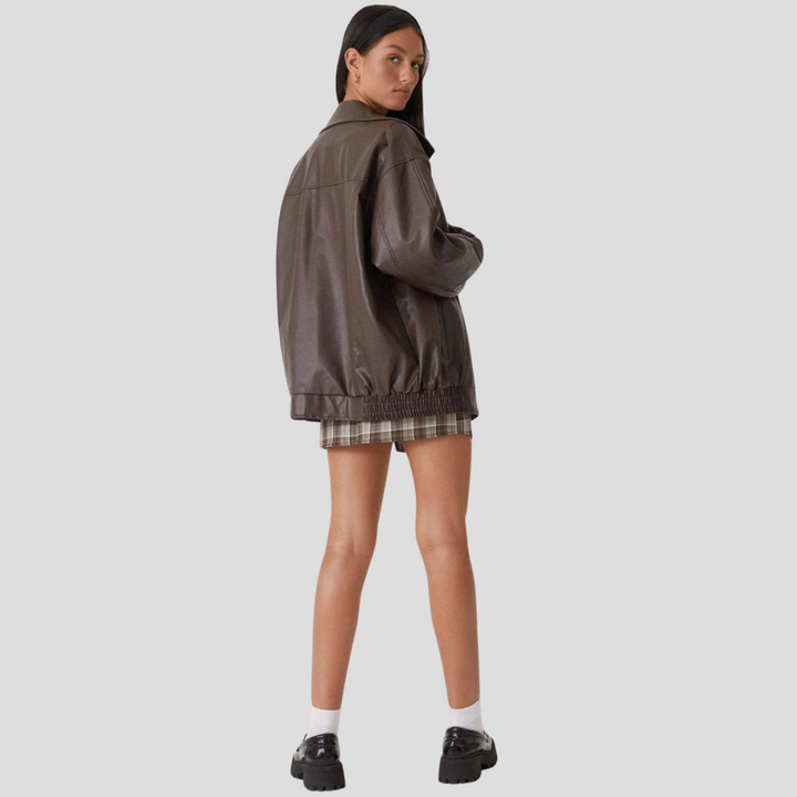 Women’s Loose Jacket – Relaxed Layering with Edge