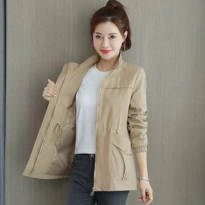 Trench Coat with Front Pockets – Fashion and Function Combined